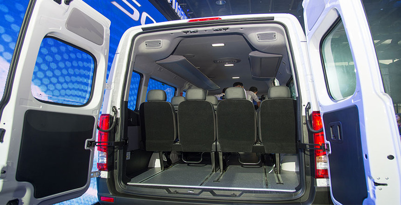 Kích thước khoang hành lý xe Hyundai Solati