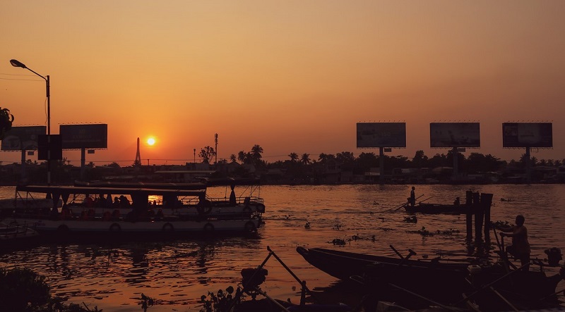 Thuê tàu du lịch chợ nổi Cái Răng Cần Thơ Thuê tàu du lịch chợ nổi Cái Răng Cần Thơ