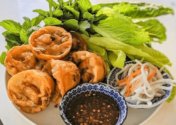 Bánh cống - món ăn đặc sản Cần Thơ