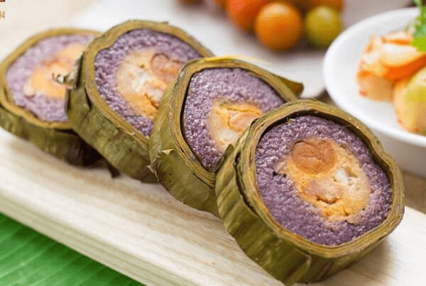 Bánh tét lá cẩm đặc sản vùng Tây Đô