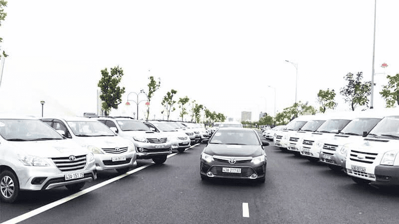Vấn đề tăng giá thuê xe dịp lễ tết khiến nhiều người lo lắng.