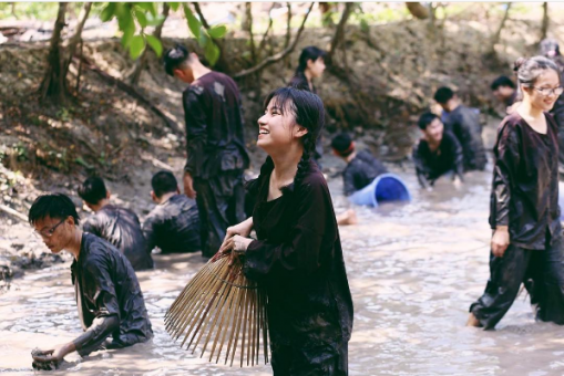 Tour du lịch Bến Ninh Kiều - khám phá biểu tượng của xứ Tây Đô